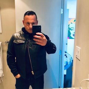 Meet your Posher, Wes